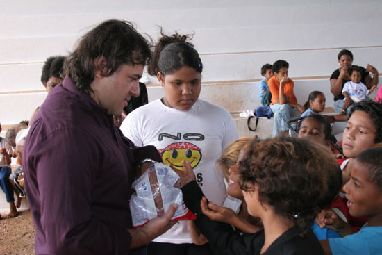 Foto: IMG_1463.jpg
Criada em : 24/08/2020 20:03:34
Peso : 45840 bytes
Dimenso : 550 X 367 pixel
Cores : 
Foto = 47