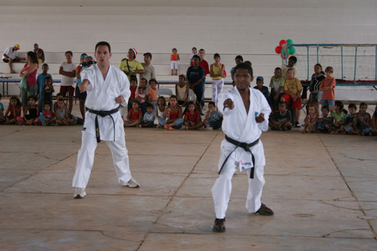 Foto: IMG_1506.jpg
Criada em : 24/08/2020 20:03:37
Peso : 43613 bytes
Dimenso : 550 X 367 pixel
Cores : 
Foto = 90