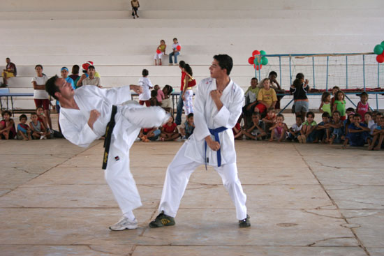 Foto: IMG_1509.jpg
Criada em : 24/08/2020 20:03:37
Peso : 47150 bytes
Dimenso : 550 X 367 pixel
Cores : 
Foto = 93
