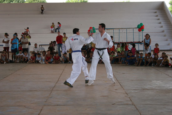Foto: IMG_1510.jpg
Criada em : 24/08/2020 20:03:37
Peso : 41269 bytes
Dimenso : 550 X 367 pixel
Cores : 
Foto = 94