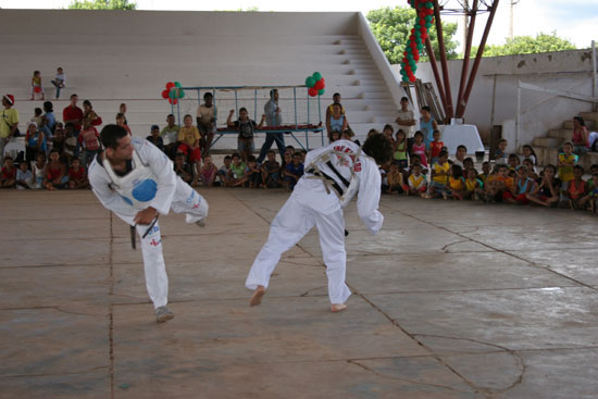 Foto: IMG_1514.jpg
Criada em : 24/08/2020 20:03:37
Peso : 47066 bytes
Dimenso : 550 X 367 pixel
Cores : 
Foto = 98