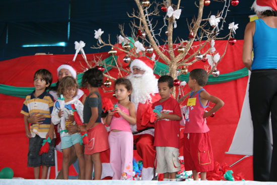 Foto: IMG_1611.jpg
Criada em : 24/08/2020 20:03:43
Peso : 61324 bytes
Dimenso : 550 X 367 pixel
Cores : 
Foto = 179