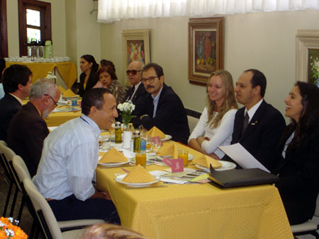 Foto: DSC08979.jpg
Criada em : 24/08/2020 20:03:46
Peso : 38798 bytes
Dimenso : 450 X 338 pixel
Cores : 
Foto = 6