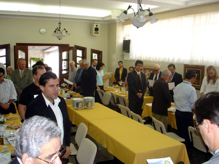 Foto: DSC08984.jpg
Criada em : 24/08/2020 20:03:46
Peso : 40663 bytes
Dimenso : 450 X 338 pixel
Cores : 
Foto = 11