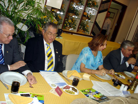 Foto: DSC08989.jpg
Criada em : 24/08/2020 20:03:46
Peso : 53723 bytes
Dimenso : 450 X 338 pixel
Cores : 
Foto = 14