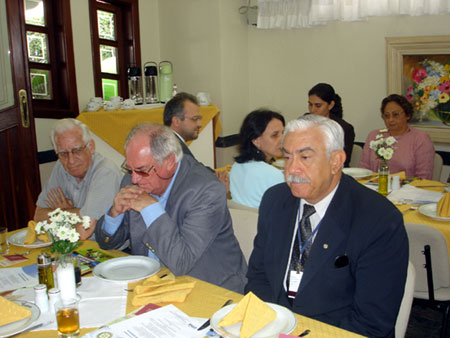 Foto: DSC08996.jpg
Criada em : 20/09/2025 15:42:36
Peso : 42070 bytes
Dimens�o : 450 X 338 pixel
Cores : 
Foto = 20