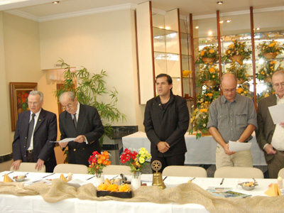 Foto: DSC_0010.jpg
Criada em : 24/08/2020 20:03:47
Peso : 61190 bytes
Dimenso : 400 X 300 pixel
Cores : 
Foto = 7