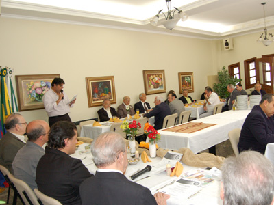 Foto: DSC_0028.jpg
Criada em : 24/08/2020 20:03:47
Peso : 54153 bytes
Dimenso : 400 X 300 pixel
Cores : 
Foto = 19