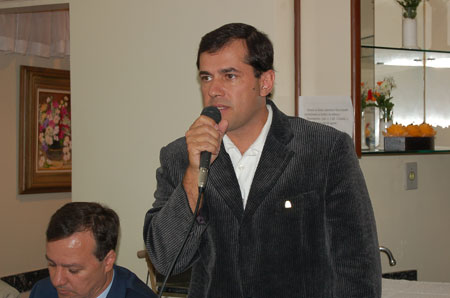 Foto: DSC_0144.jpg
Criada em : 20/09/2025 15:42:39
Peso : 25999 bytes
Dimens&atilde;o : 450 X 298 pixel
Cores : 
Foto = 18