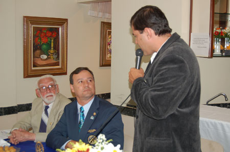 Foto: DSC_0150.jpg
Criada em : 20/09/2025 15:42:39
Peso : 30561 bytes
Dimens&atilde;o : 450 X 298 pixel
Cores : 
Foto = 20