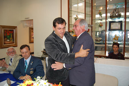 Foto: DSC_0152.jpg
Criada em : 20/09/2025 15:42:39
Peso : 39707 bytes
Dimens&atilde;o : 450 X 298 pixel
Cores : 
Foto = 22