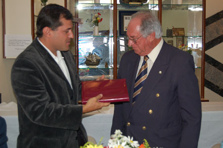 Foto: DSC_0179.jpg
Criada em : 24/08/2020 20:03:55
Peso : 32720 bytes
Dimensão : 450 X 298 pixel
Cores : 
Foto = 37