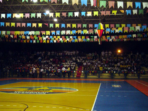 Foto: DSC03435.jpg
Criada em : 05/09/2020 10:12:43
Peso : 62569 bytes
Dimenso : 500 X 375 pixel
Cores : 
Foto = 13