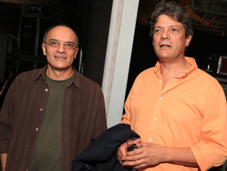 Foto: BIENAL-(23).jpg
Criada em : 20/09/2025 15:55:57
Peso : 29492 bytes
Dimens&atilde;o : 450 X 338 pixel
Cores : 
Foto = 16