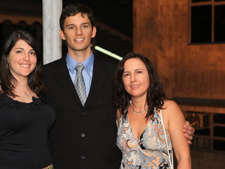 Foto: BIENAL-(26).jpg
Criada em : 20/09/2025 15:55:57
Peso : 31153 bytes
Dimens&atilde;o : 450 X 338 pixel
Cores : 
Foto = 19