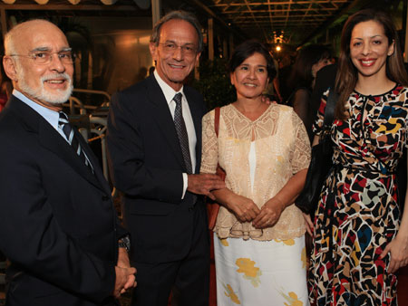 Foto: BIENAL-(3).jpg
Criada em : 20/09/2025 15:55:57
Peso : 46452 bytes
Dimens&atilde;o : 450 X 338 pixel
Cores : 
Foto = 23