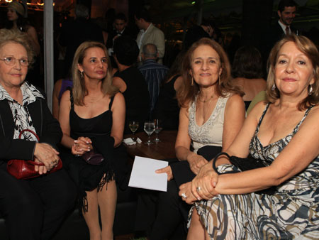 Foto: BIENAL-(32).jpg
Criada em : 20/09/2025 15:55:57
Peso : 41436 bytes
Dimens&atilde;o : 450 X 338 pixel
Cores : 
Foto = 26