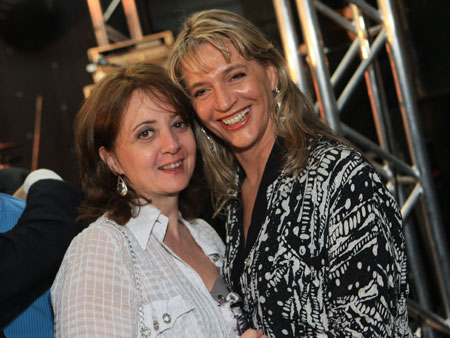 Foto: BIENAL-(56).jpg
Criada em : 20/09/2025 15:55:57
Peso : 46473 bytes
Dimens&atilde;o : 450 X 338 pixel
Cores : 
Foto = 49