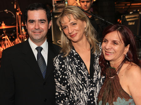 Foto: BIENAL-(57).jpg
Criada em : 20/09/2025 15:55:57
Peso : 47117 bytes
Dimens&atilde;o : 450 X 338 pixel
Cores : 
Foto = 50