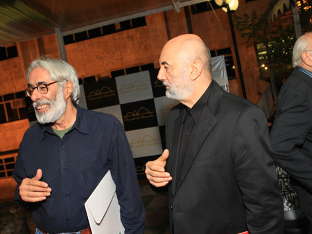 Foto: BIENAL-(87).jpg
Criada em : 20/09/2025 15:55:57
Peso : 35343 bytes
Dimens&atilde;o : 450 X 338 pixel
Cores : 
Foto = 74