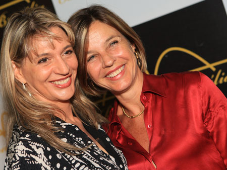 Foto: BIENAL-(9).jpg
Criada em : 20/09/2025 15:55:57
Peso : 45566 bytes
Dimens&atilde;o : 450 X 338 pixel
Cores : 
Foto = 77