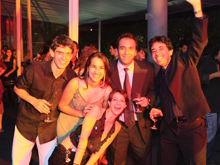 Foto: BIENAL-(95).jpg
Criada em : 20/09/2025 15:55:57
Peso : 47774 bytes
Dimens&atilde;o : 450 X 338 pixel
Cores : 
Foto = 82